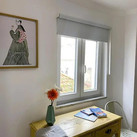 Central&quiet In Graca Lisbon