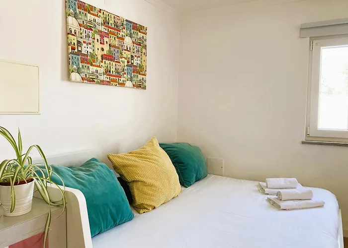 Apartment Central&quiet In Graca Lisbon