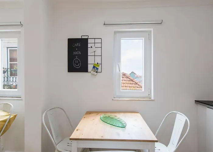 Central&quiet In Graca Apartment